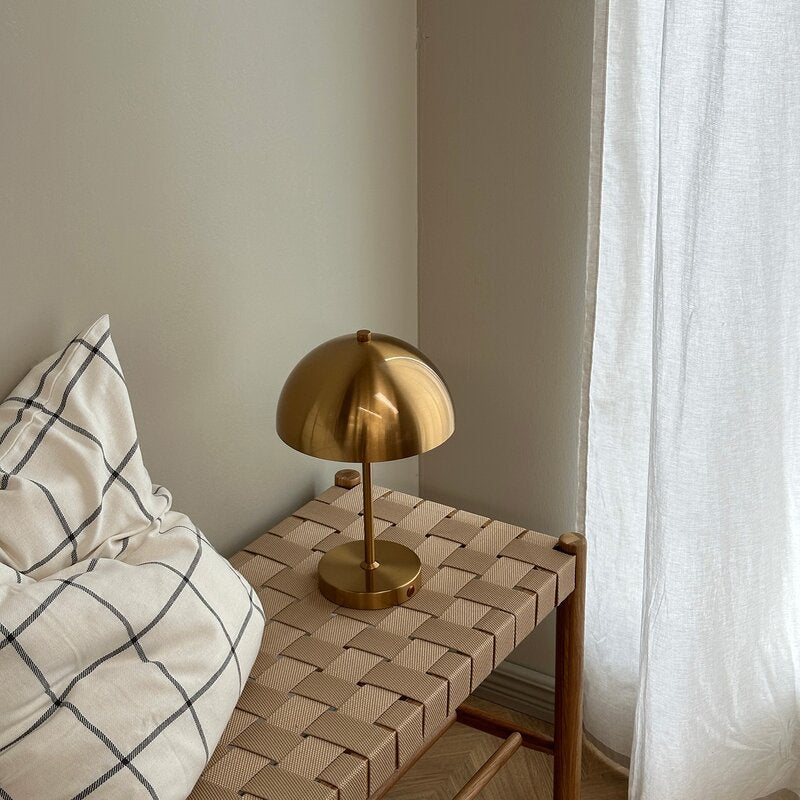 Stockholm portable bordlampe version 2 30 cm antik messing
