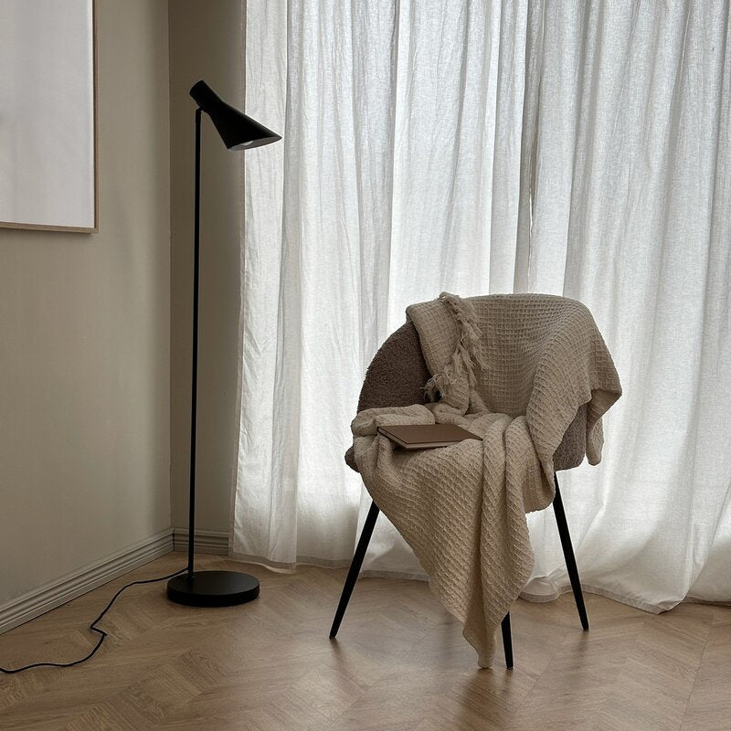 DL12 gulvlampe 139 cm svart