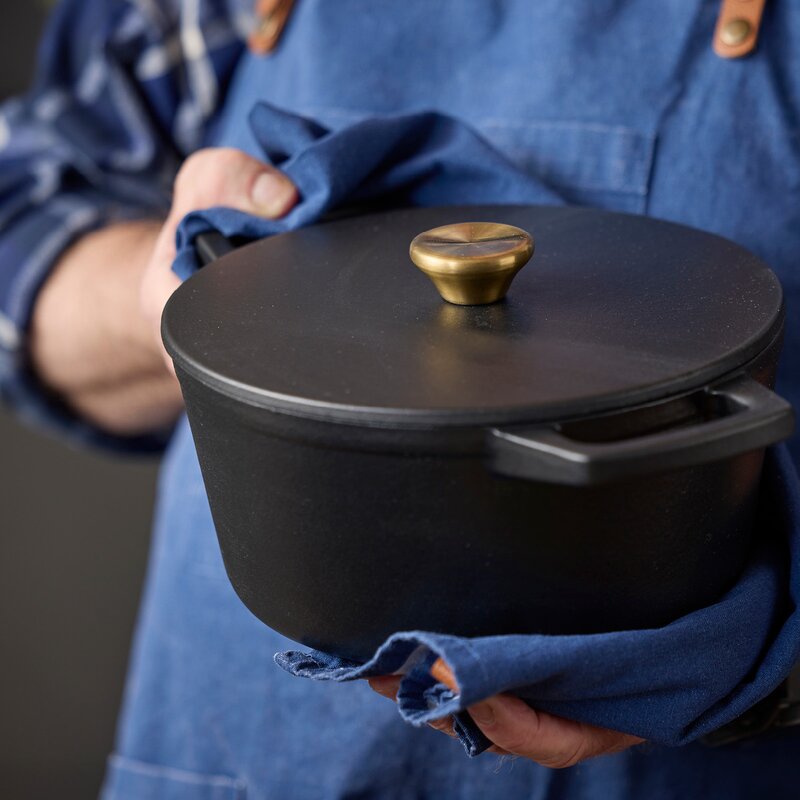 Støpejernsgryte 3,6L 22,5 cm svart