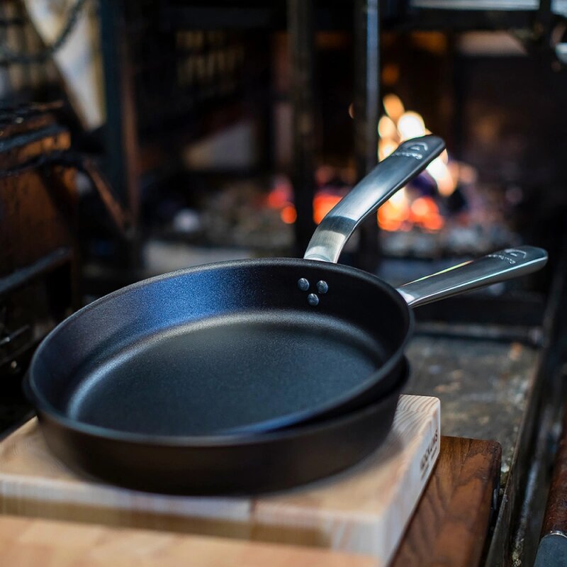 Stekepanne med ergonomisk håndtak 30 cm karbonstål