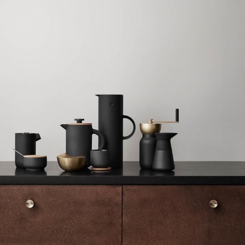 Theo melkemugge 0,4L svart