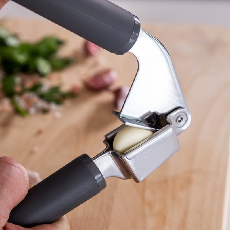 Core soft grip hvitløkspresse 18,8 cm charcoal grey