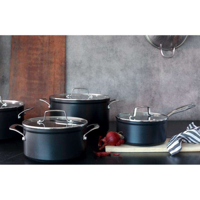 Black Line kasserolle 2L svart