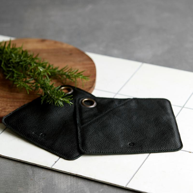 Square gryteklut 20,5 cm 2 stk svart