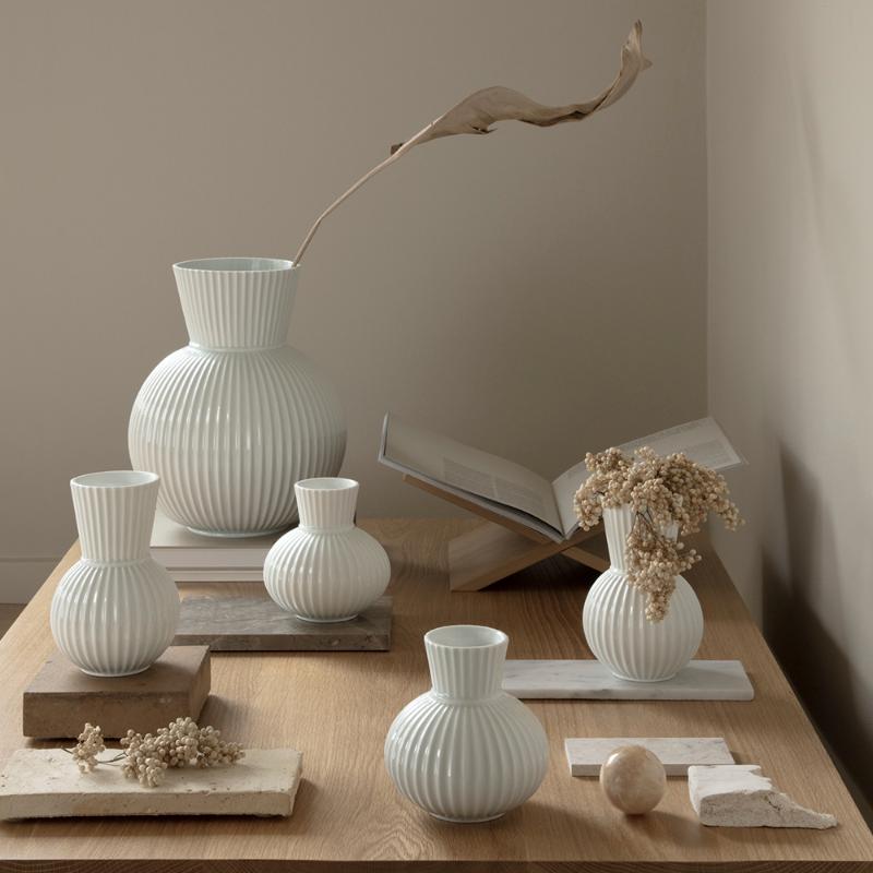Tura vase 18 cm porselen hvit