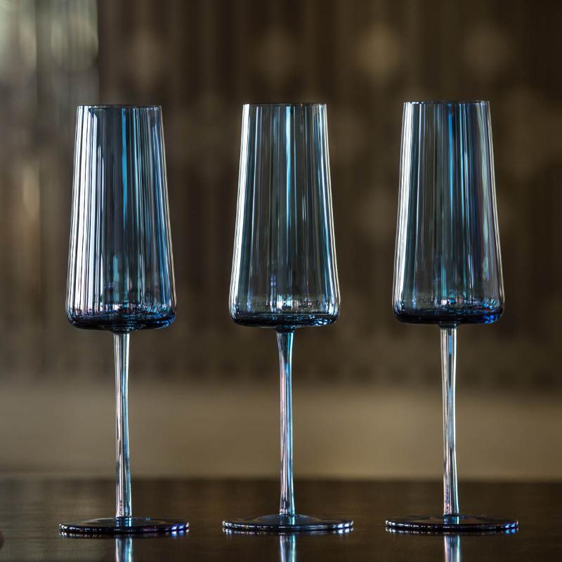 Tokyo Wine champagneglass 30 cl blå lyster