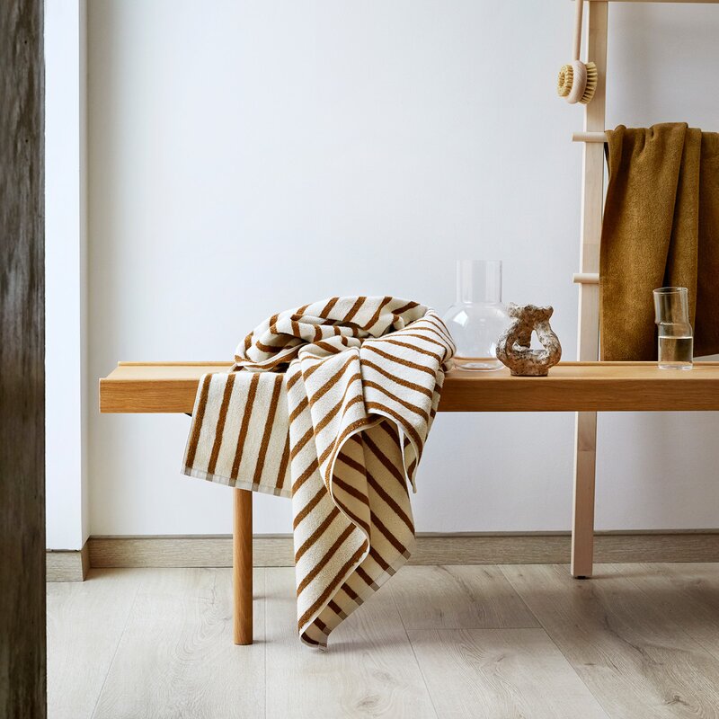 Everyday stripe håndkle 70x140 cm oker