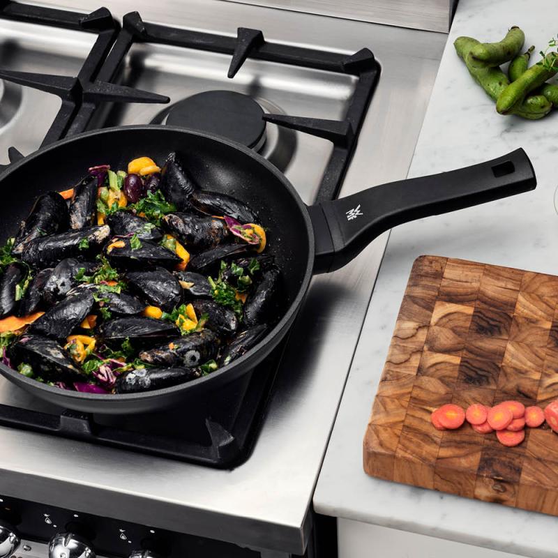 PermaDur Excellent stekepanne 24 cm svart