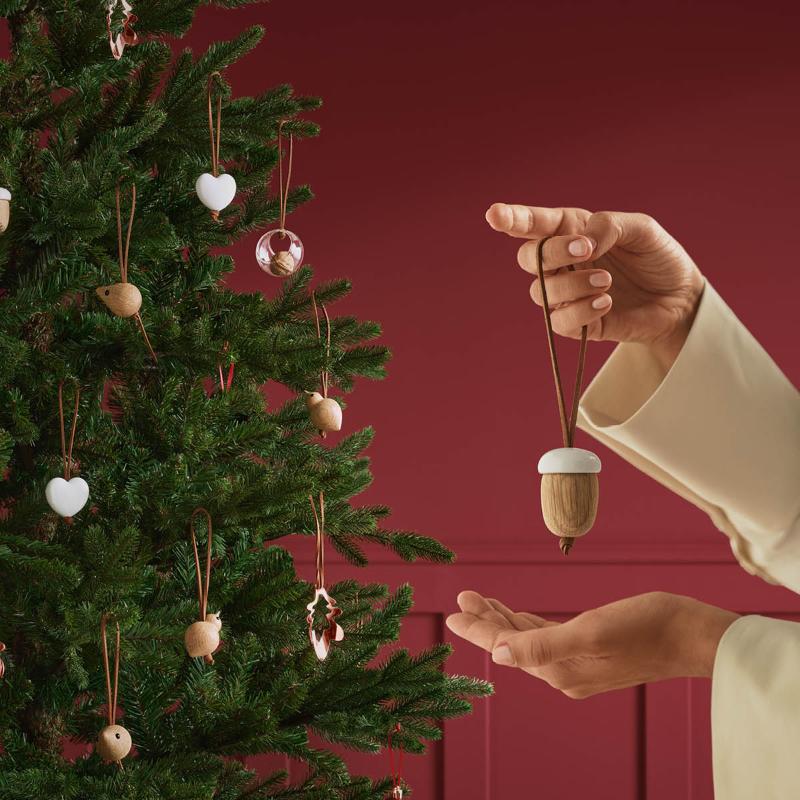 Nordic Tales ornament Acorn brun