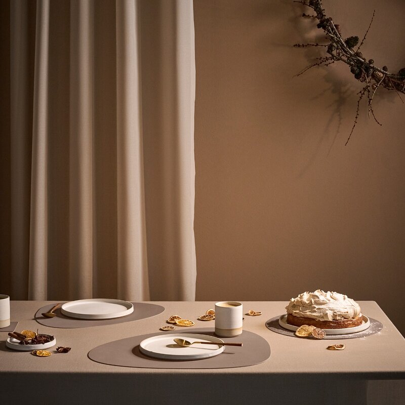 Curve Nupo spisebrikke L 37x44 cm truffle