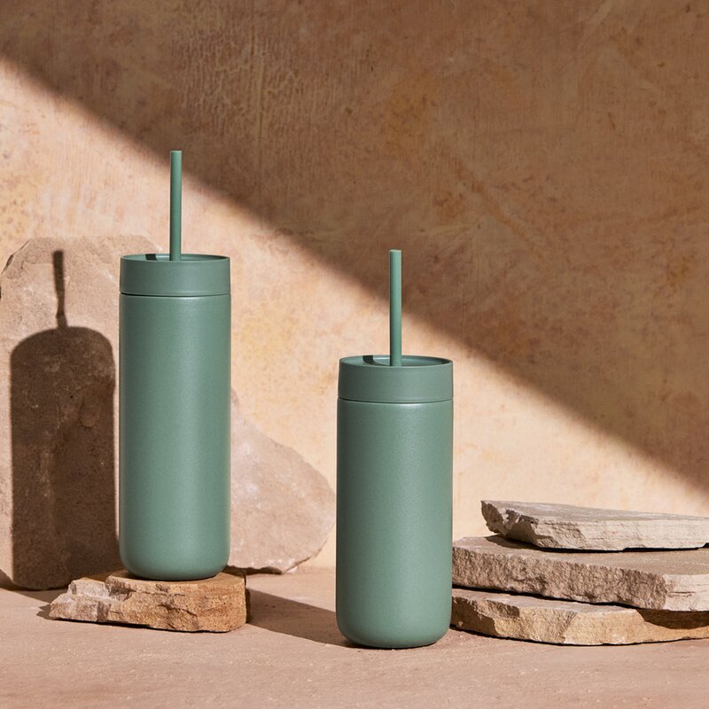 Carter Cold Desert Capsule tumbler med sugerør 475 ml smoke green
