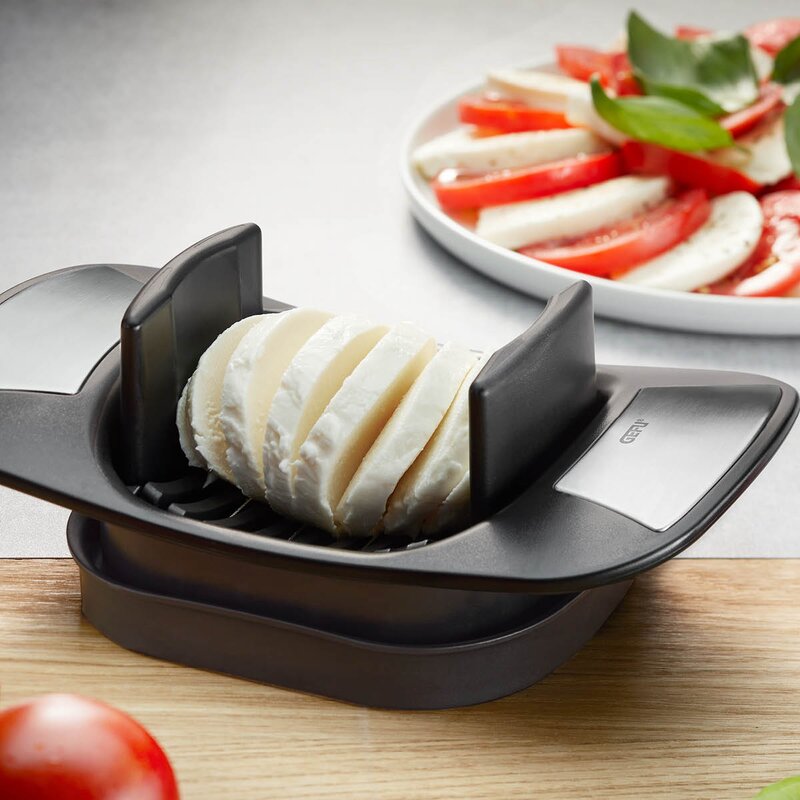 Caprese tomat- og mozzarellakutter svart/sølv