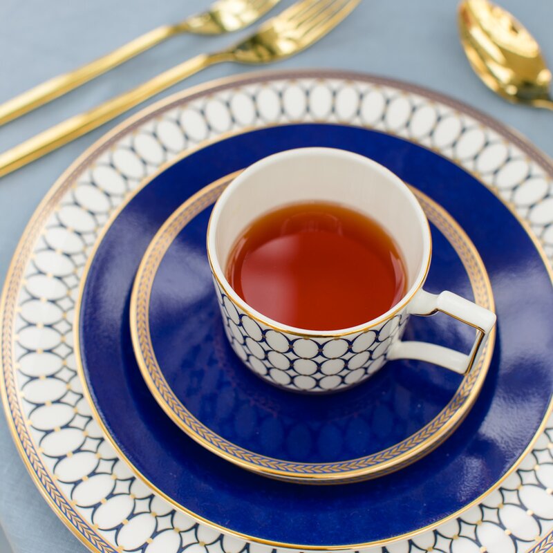 Renaissance Gold tekopp & asjett