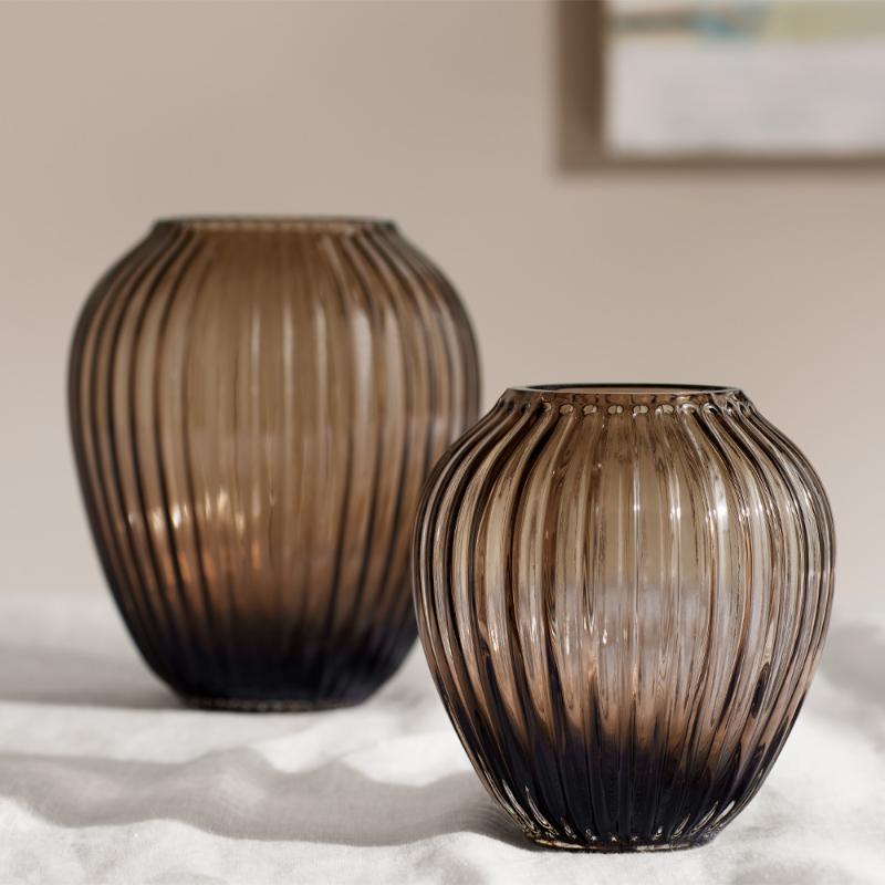 Hammershøi vase 14 cm valnøtt