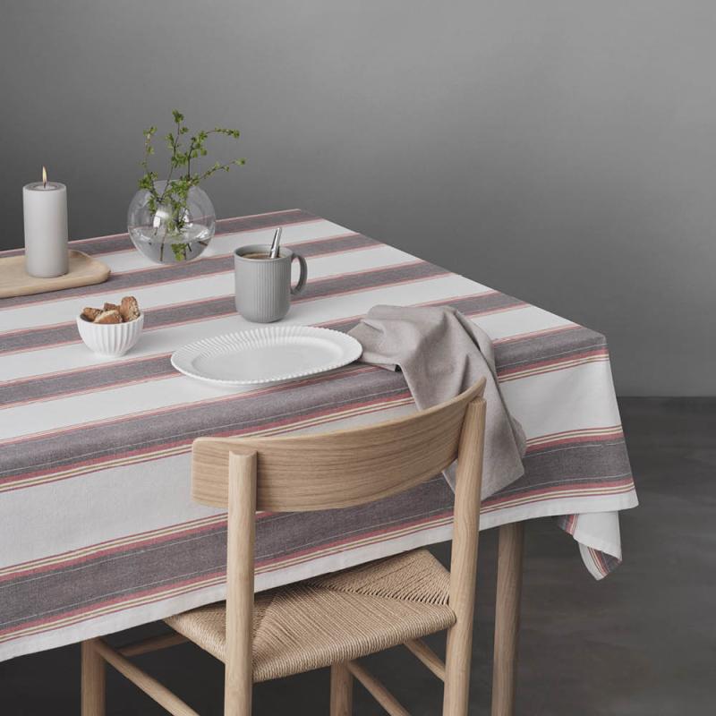 Duk 140x140 cm large stripes hvit/rød