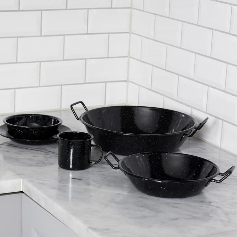 Doris emaljetallerk 20 cm svart