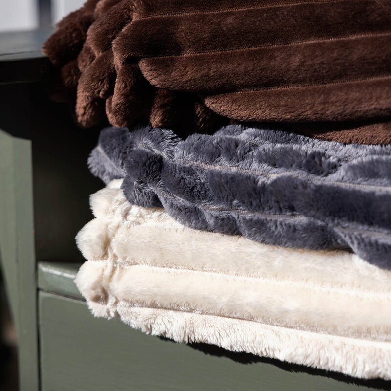 Esther fleece pledd 130x170 cm grå