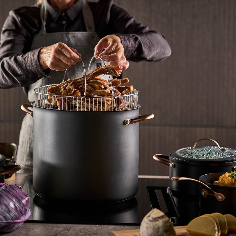 Black Copper gryte m/dampkurv 18L svart/kobber