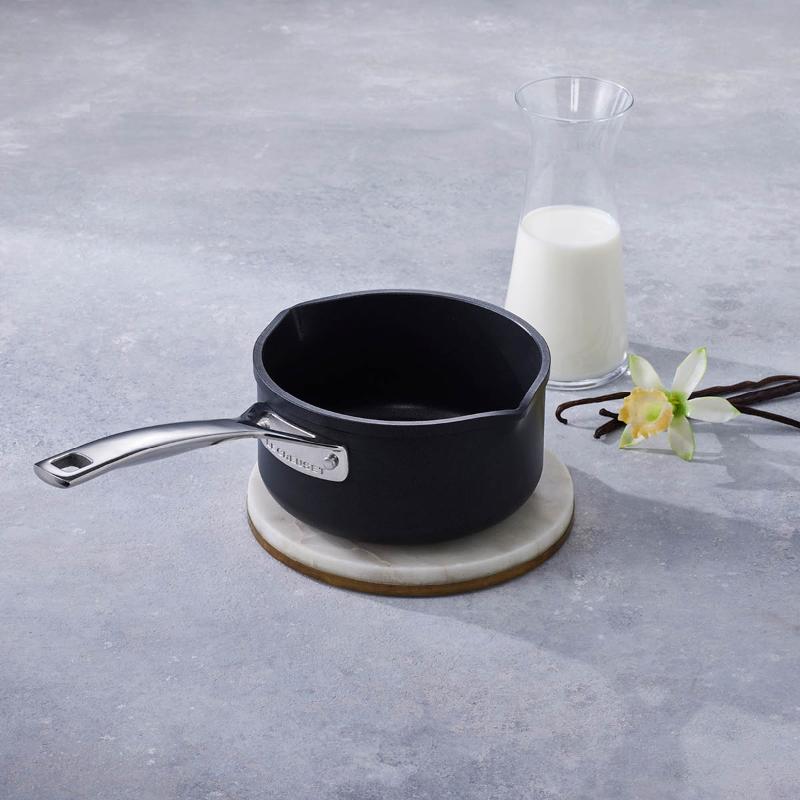 Toughened Non-Stick melkekjele 1,6L