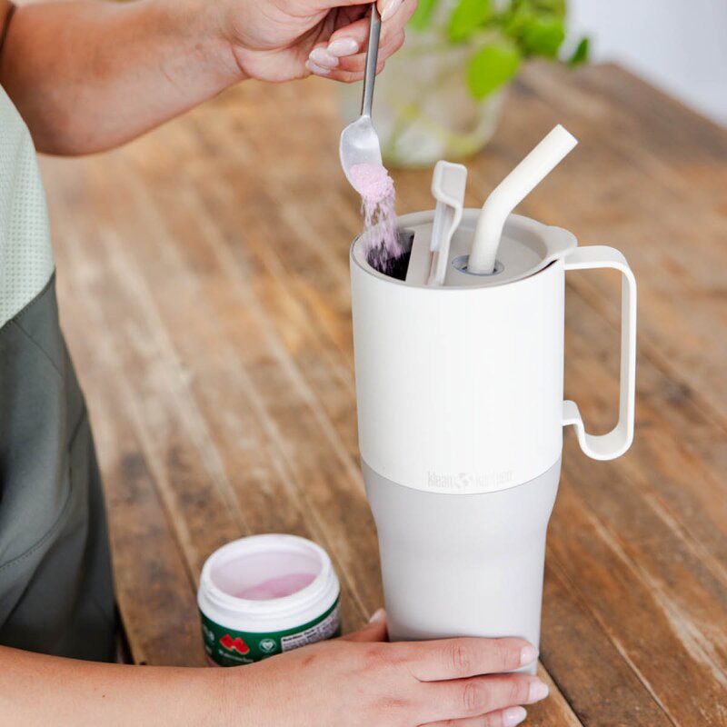 Rise Tumbler 77 cl med sugerør Barely Blue