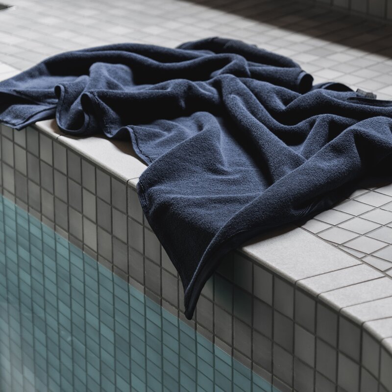 Spa håndkle 70x140 cm mørk blå