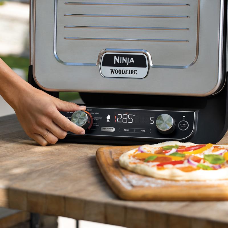 Woodfire elektrisk grill 2400W