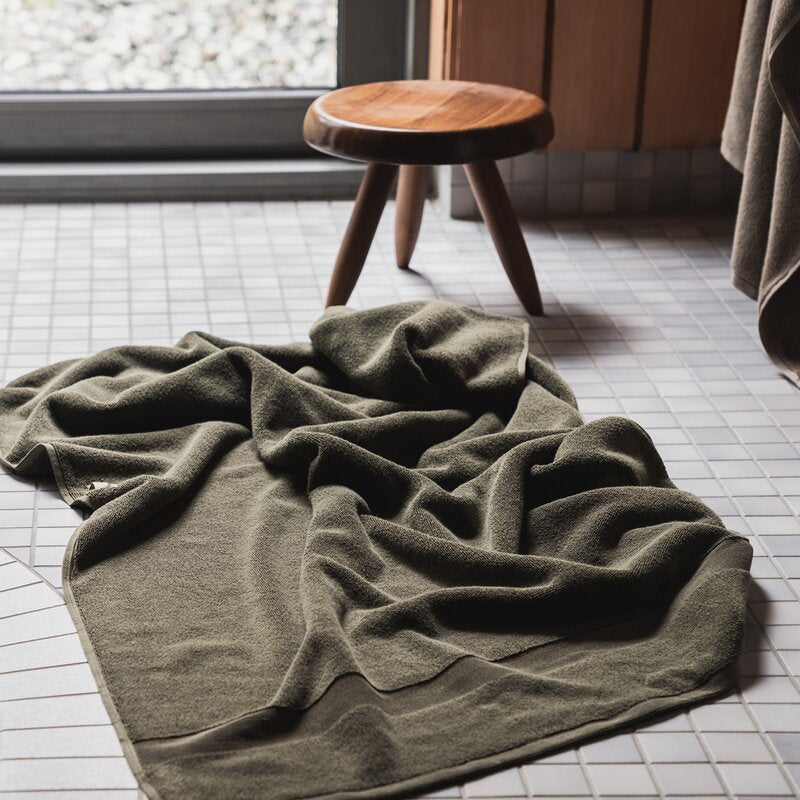 Spa håndkle 100x150 cm oliven