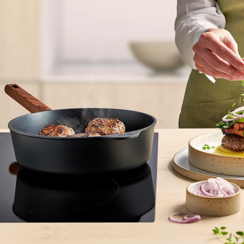 ECO Logic QXR sautèpanne 28 cm fast trehåndtak