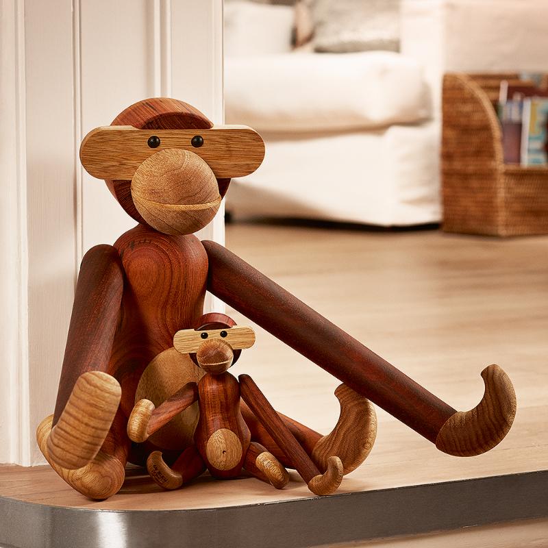 Apekatt teak/limba 46 cm