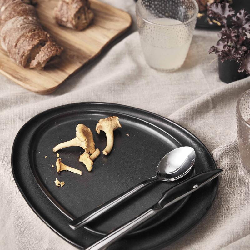 RAW Titanium Black organic tallerken 25x29 cm