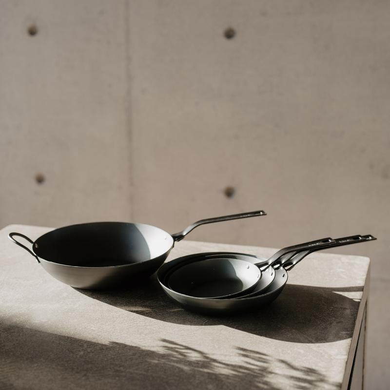 Blacksteel karbonstål stekepanne 28 cm svart