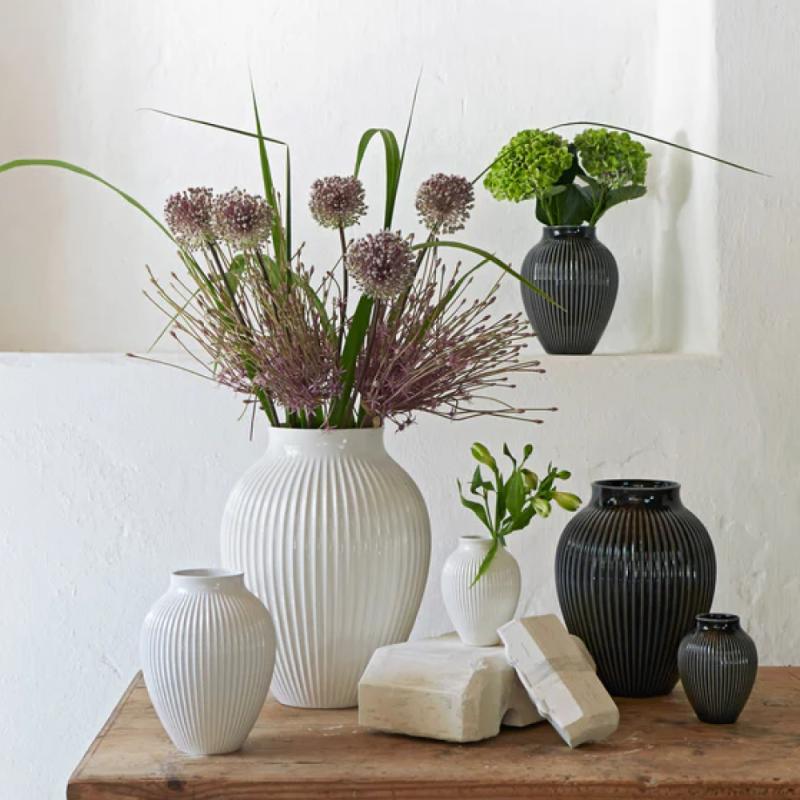 Ripple vase 27 cm svart