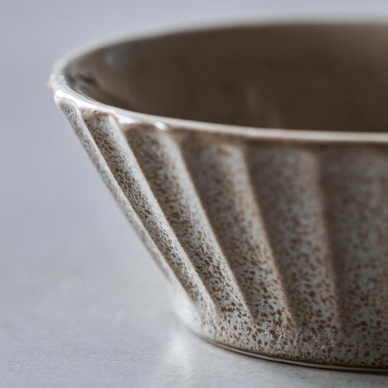 Pleat bolle 15 cm grå/brun