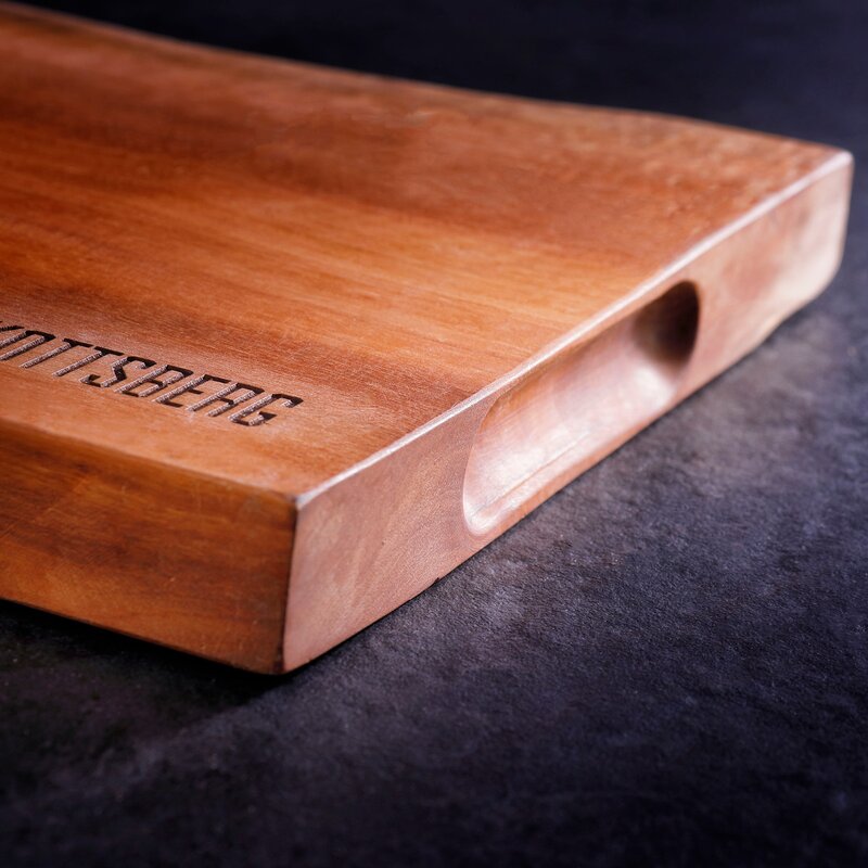 Skjærebrett i tre 35x18 cm