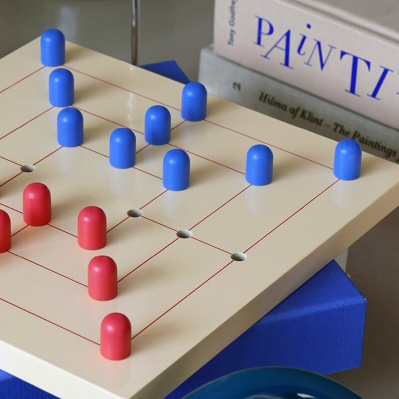 Classic nine men's morris spill