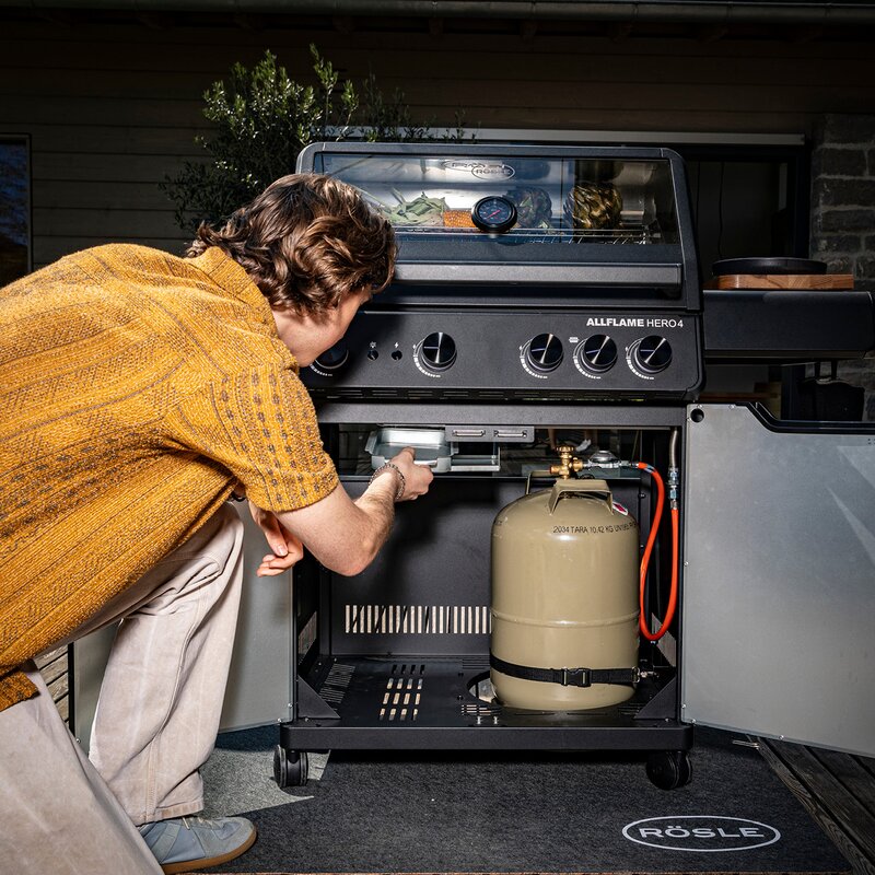 AllFlame Hero 4 gassgrill 21000W svart