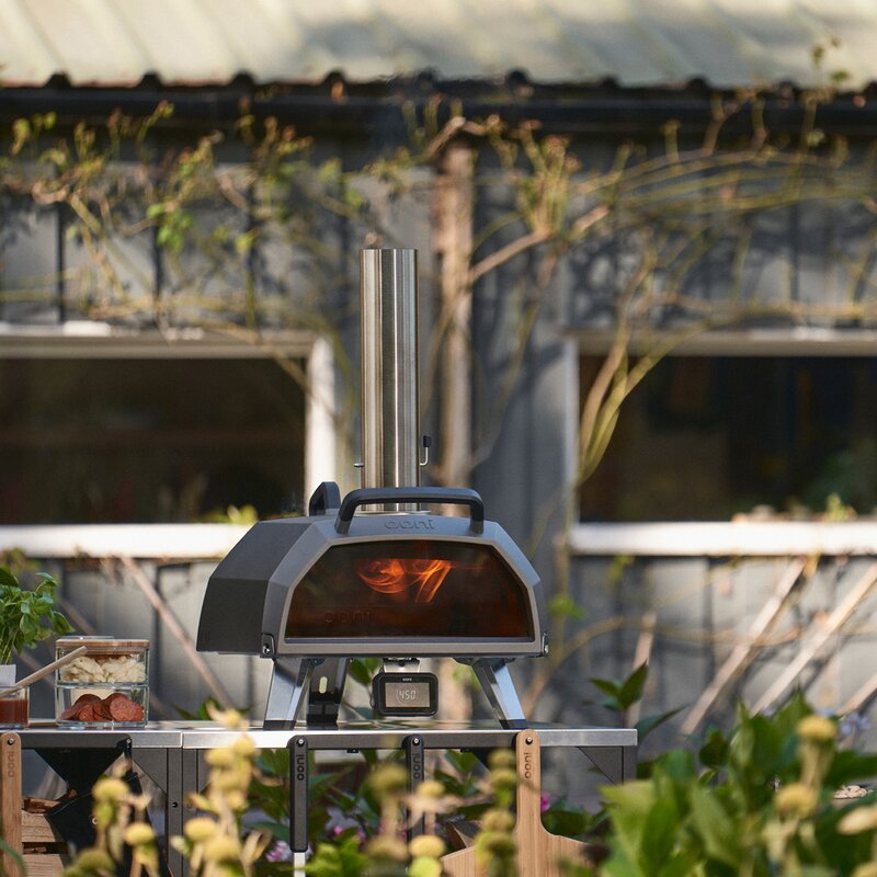 Karu 2 Pro pizzaovn vedfyrt/gass 16" svart