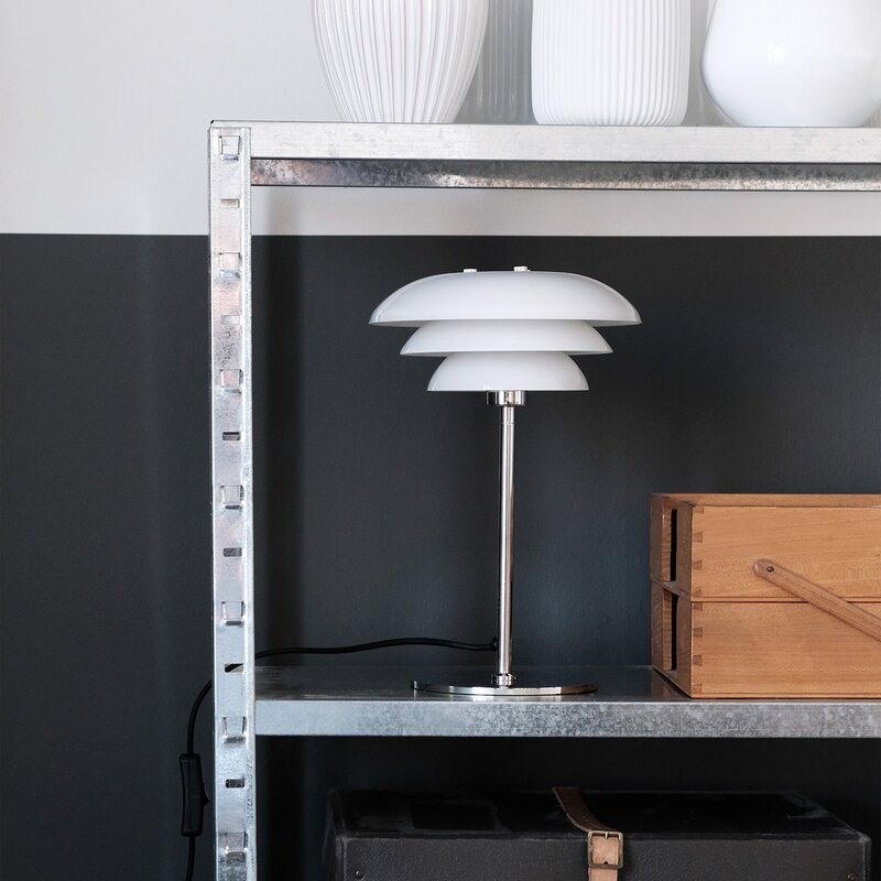 DL20 bordlampe 30 cm opal/krom