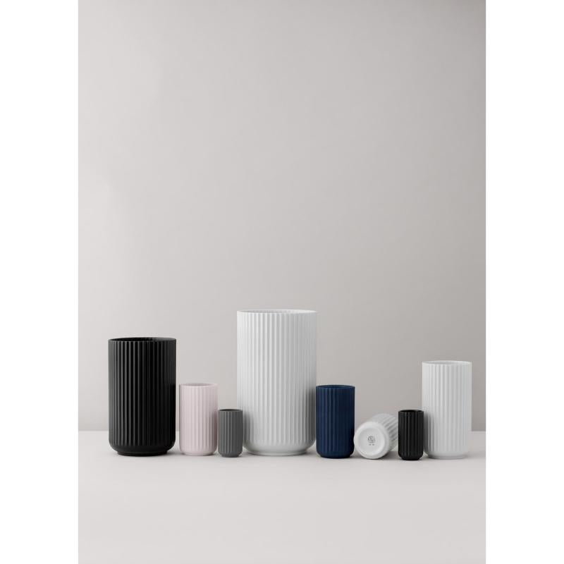 Vase 31 svart
