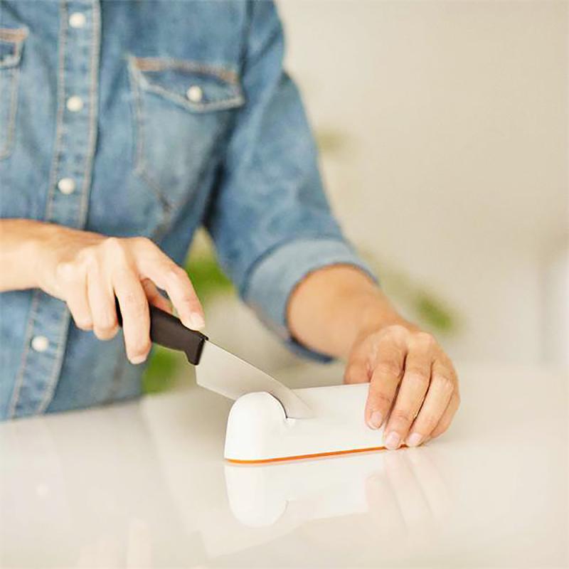Functional Form roll-sharp knivsliper hvit