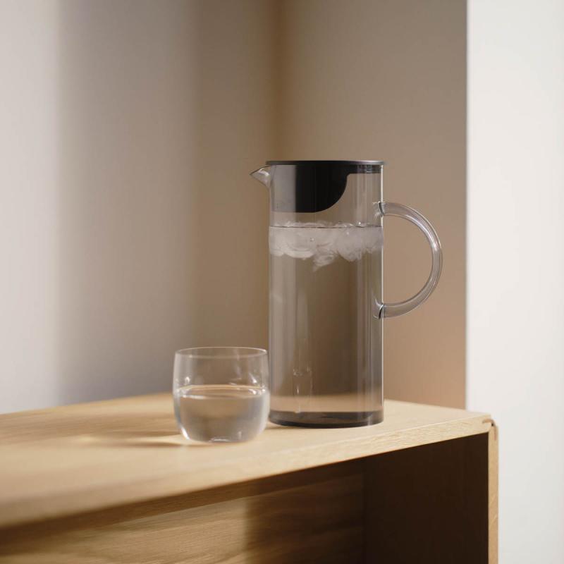 EM77 kanne med lokk 1,5L smoke