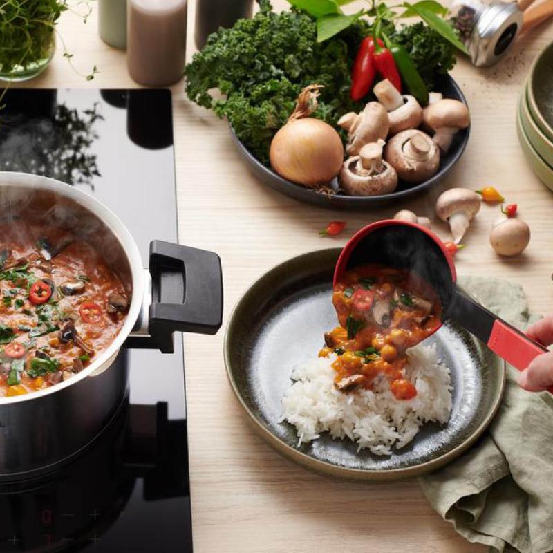 Cook It suppe øse 32 cm svart/rød