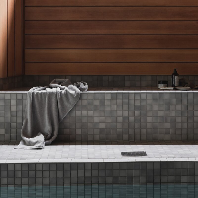 Spa håndkle 70x140 cm lys grå