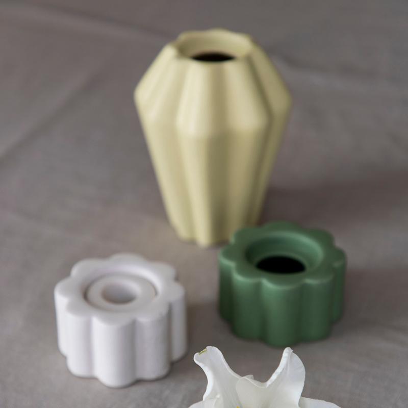 Birgit vase 14 cm pale yellow