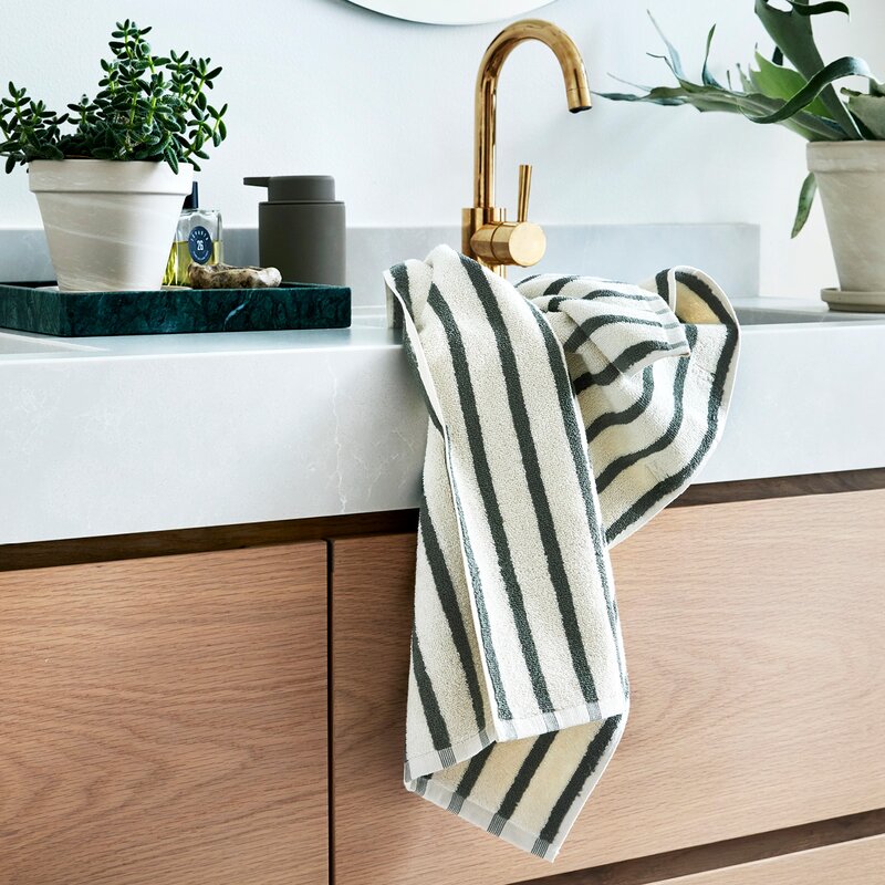 Everyday stripe håndkle 50x90 cm nordisk grønn