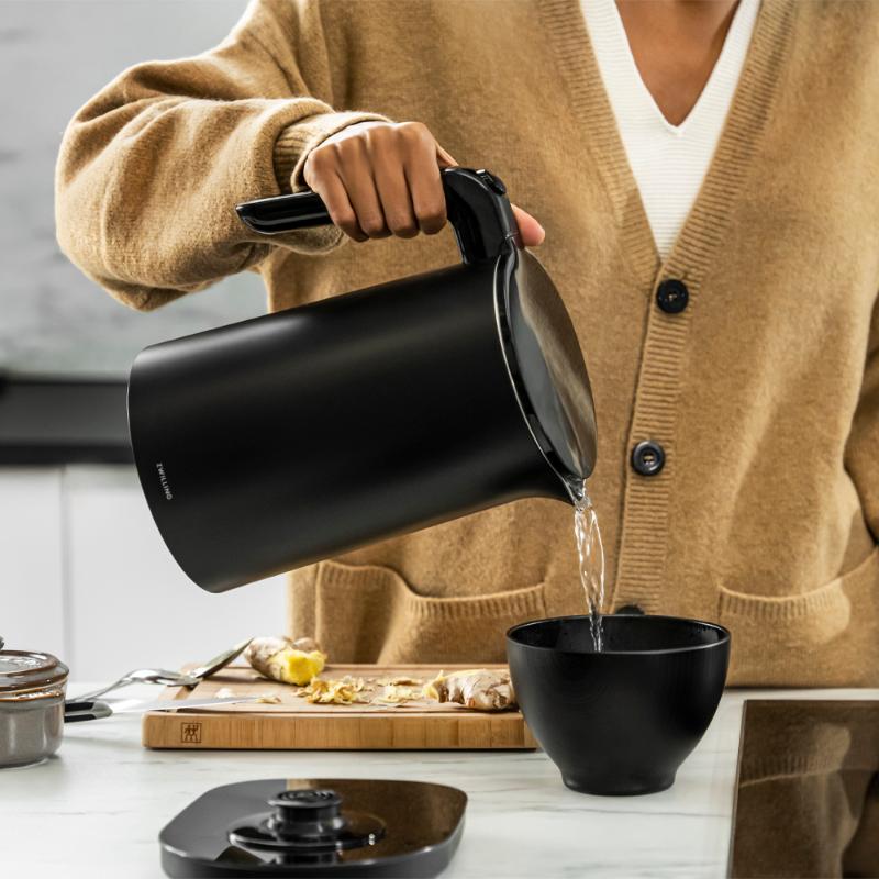 Enfinigy Pro vannkoker med termostat 1,5L 1550-1850W svart