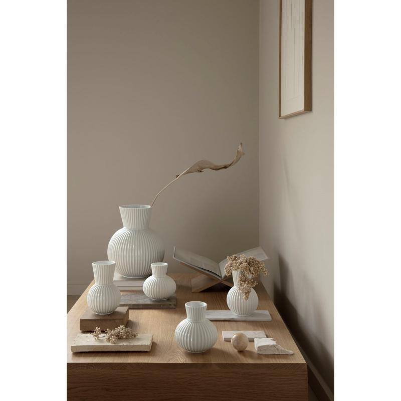 Tura vase 18 cm porselen hvit