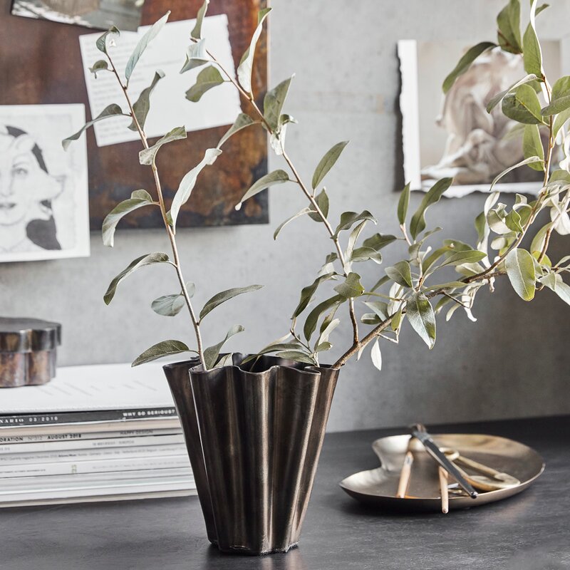 Flood vase 12,5 cm antikk brun