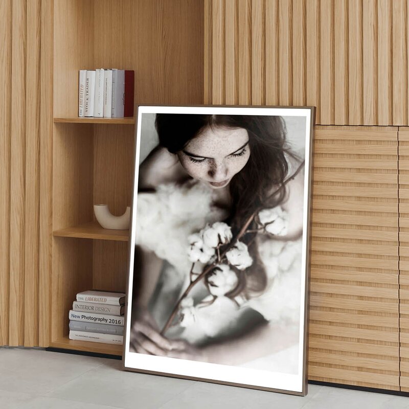 Ingrey Studio poster 30x40 cm girl with cottonflower