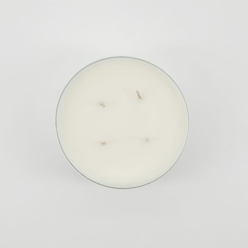 Duftlys fresh linen 7,5x10 cm hvit